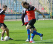 Steliştii s-au antrenat cu balonul de rugbyFoto: steauafc.com