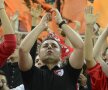 FOTO Ultras pentru o zi » Florentin Petre a urmărit meciul cu Pandurii din Peluza "Cătălin Hîldan"