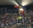 FOTO Atmosferă senzaţională pe Naţional Arena » Spectacolul suporterilor şi o apariţie surpriză :D