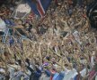 FOTO Atmosferă senzaţională pe Naţional Arena » Spectacolul suporterilor şi o apariţie surpriză :D
