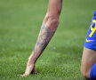 FOTO Tatuat şi norocos » Erou în meciul cu Bistriţa, Costea şi-a dezvăluit noile desene de pe mîna stîngă
