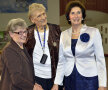 Viorica Viscopoleanu, Iolanda Balaş-Söter şi Irena Szewinska (de la stînga la dreapta), trei campioane olimpice care s-au întîlnit de multe ori în anii 60 pe marile stadioane // Foto: Cristi Preda