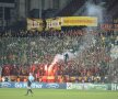 Galeria oaspeților a făcut spectacol,
mai ales că desfășurarea partidei a
fost în favoarea Galatei