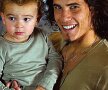 GALERIE FOTO » Cavani, un fotbalist altfel: "Cine sînt aceste showgirl? Prefer compania familiei, în natură"