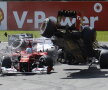 Marele Premiu al Belgiei / Accident fabulos între Romain Grosjean (dreapta) și Fernando Alonso (stînga)
