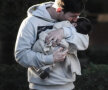 GALERIE FOTO » Messi a ieşit la plimbare cu fiul său  » Primele imagini cu Thiago, surprinse de paparazzii spanioli