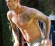 FOTO David Beckham aleargă fără haine pe străzile din Los Angeles :D