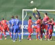 VIDEO + FOTO Dinamo are o stea în plus » Steaua a luptat, dar multinaţionala de calitate superioară a lui Petrescu a făcut diferenţa, 1-2