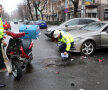 Mercedesul fostei înotătoare şi scuterul, după accident // Foto: Libertatea
