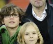 Fostul ministru al
Educației, Daniel
Funeriu, și-a adus
copiii la marele meci
cu Chelsea Foto: Alex Nicodim