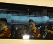 GALERIE FOTO Naţionala României a ajuns la Budapesta! Mutu şi compania au părut relaxaţi pe aeroport