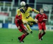 Hagi a făcut un meci
magic la Cardiff, aducînd
calificarea la CM '94
Foto: Guliver/GettyImages