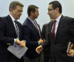 Morariu (stînga, alături de Victor Ponta) a atras atenţia asupra neplăţii timbrului olimpic // Foto: Cristi Preda