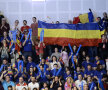 Un tricolor mare a împodobit o bucată de tribună // Foto: Alex Nicodim