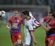 FOTO şi VIDEO Bourceanu a salvat un punct pentru lider » Rapid - Steaua 1-1, după un derby umbrit de incidente