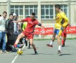 FOTO Lecţie de viaţă dată de liceeni la 18 ani » Fără violenţă, doar fotbal