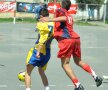 FOTO Lecţie de viaţă dată de liceeni la 18 ani » Fără violenţă, doar fotbal