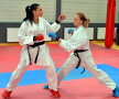 FOTO Ioana Simion şi Alexandra Mirea, între medicină şi karate