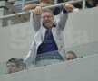 FOTO Circ în lojă » Gigi Becali s-a dat în spectacol pe Naţional Arena