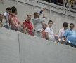 FOTO Circ în lojă » Gigi Becali s-a dat în spectacol pe Naţional Arena