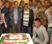 FOTO Dinamo petrece! » Tort, şampanie şi veselie la Săftica la împlinirea a 65 de ani a clubului