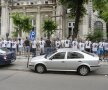 VIDEO&FOTO Imaginile unei zile nebune » Colivă şi violenţe la Înalta Curte