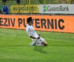 VIDEO+FOTO 7 la rînd » Vasluiul îngenunchează din nou Dinamo, 4-1, şi Europa mai e doar un vis pentru "cîini"