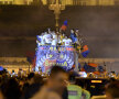 FOTO Petrecere de poveste într-un oraş roş-albastru » Imagini unice de la sărbătoarea Stelei în centrul Bucureştiului