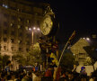 FOTO Petrecere de poveste într-un oraş roş-albastru » Imagini unice de la sărbătoarea Stelei în centrul Bucureştiului