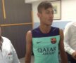 VIDEO şi FOTO » Neymar la prezentarea oficială pe Camp Nou: "Am venit să-l ajut pe Messi să rămînă cel mai bun din lume!"