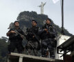 Soldații înarmați vor sta mereu cu ochii în patru în preajma jucătorilor la Rio de Janeiro // Foto: Reuters