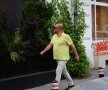 FOTO Cod "verde" în Bănie! Mititelu, în "echipamentul de prezentare" la negocierile VIP :)