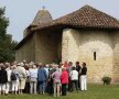 Inedita Notre Dame des Cyclistes atrage mulţi turişti