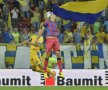 FOTO A şasea Supercupă » Steaua bifează al doilea trofeu în 2013, după 3-0 cu Petrolul