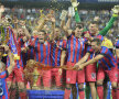 FOTO Party roş-albastru, bere brună » Cum au sărbătorit steliştii victoria din Supercupă