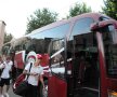Galerie foto » Au ajuns aseară, cu autocarul » Imagini de la sosirea giuleştenilor la Vaslui