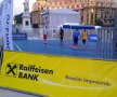 Week-end canicular în Piaţa Universităţii » Timp de două zile joacă baschet la Bucharest Challenger!