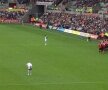 VIDEO Van Rocket! » Execuţie cu stil, Van Persie. Swansea n-a avut nici o şansă în faţa olandezului