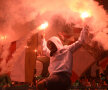 FOTO Singuri în mijlocul decibelilor » UEFA a fost ironizată printr-o coregrafie de zile mari la Varşovia
