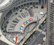 Japonezii au creat un "Thank you" uman după ce au aflat că au cîştigat organizarea jocurilor // Foto: Reuters