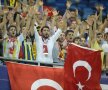 GALERIE FOTO Atmosferă senzaţională la România - Turcia » Aproape 45.000 de spectatori au fost prezenţi pe Naţional Arena