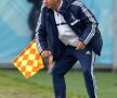 Dan Petrescu a înnebunit pe margine la erorile decisive ale "centralului" Karasev