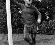 În 1955, Norman a mutat platoul de filmare pe terenul de fotbal. Avea doar 40 de ani