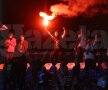 VIDEO+FOTO Ciocniri violente la Severin » Fanii Craiovei şi cei ai Petrolului s-au bătut pe străzi!