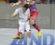VIDEO+FOTO Victorie şi conflict » Steaua a învins ACS Poli, 3-0, însă ultraşii "roş-albştrilor" au declanşat războiul cu conducerea