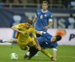 Secunda cînd Stancu a fost faultat: penalty şi Rio chiar nu mai pare pe alt continent