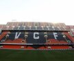 FOTO Valencia şi-a modernizat arena » Un liliac imens a pus stăpînire pe stadionul Mestalla