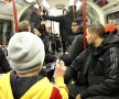 Germania Underground! » Nemţii au ”driblat” traficul din Londra luînd metroul