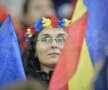 FOTO Noaptea cînd am găzduit Mondialul » Cu 50.000 de români transfiguraţi care au ars continuu prin frig şi ceaţă, Arena Naţională a trăit poate cele mai frumoase clipe din existenţa ei