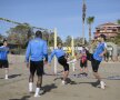 GALERIE FOTO Antrenament fără Adrian Mutu » Cosmin Contra şi-a scos jucătorii pe plajă